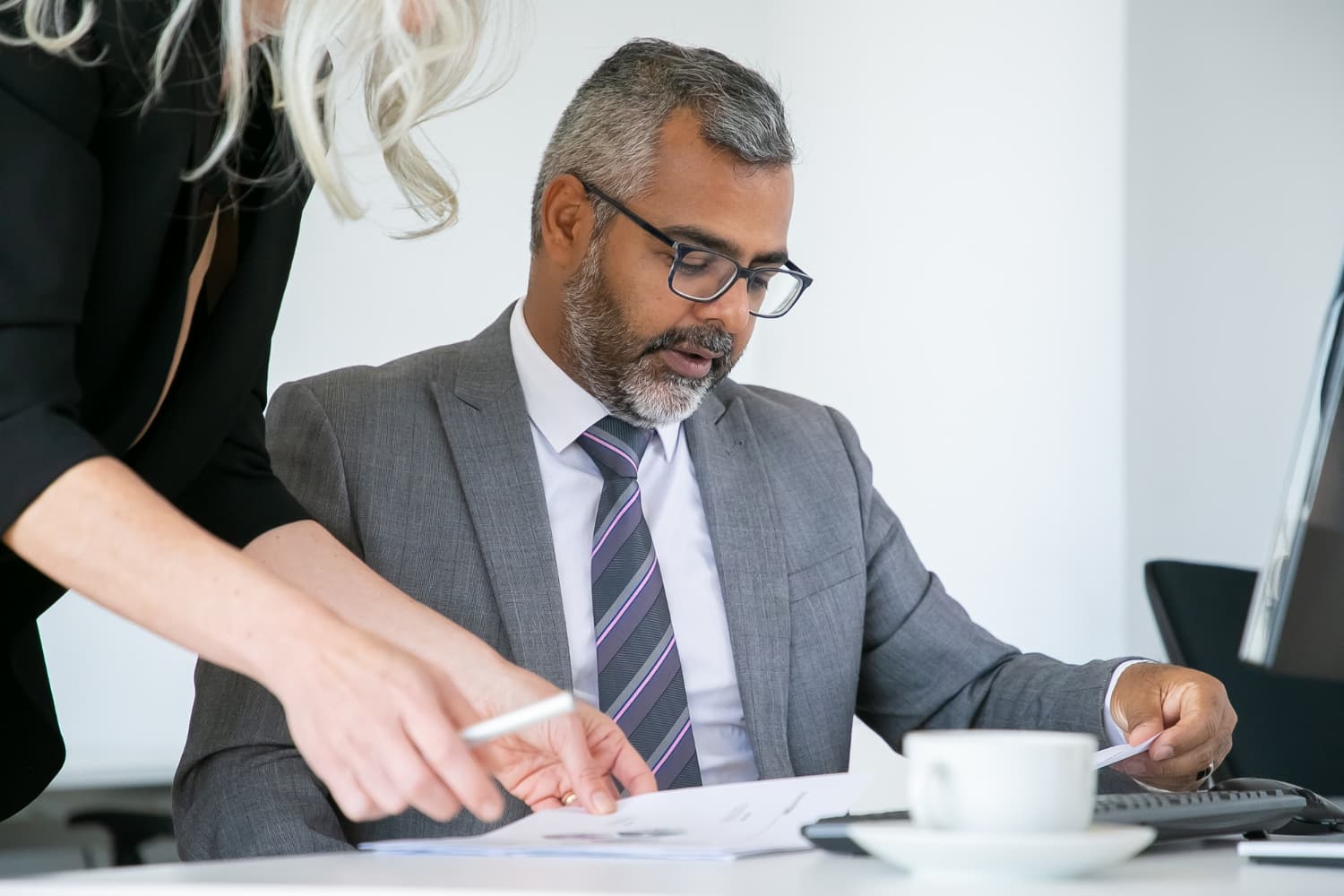 Operating Without a UAE Bank Account: Legal Workarounds Explained