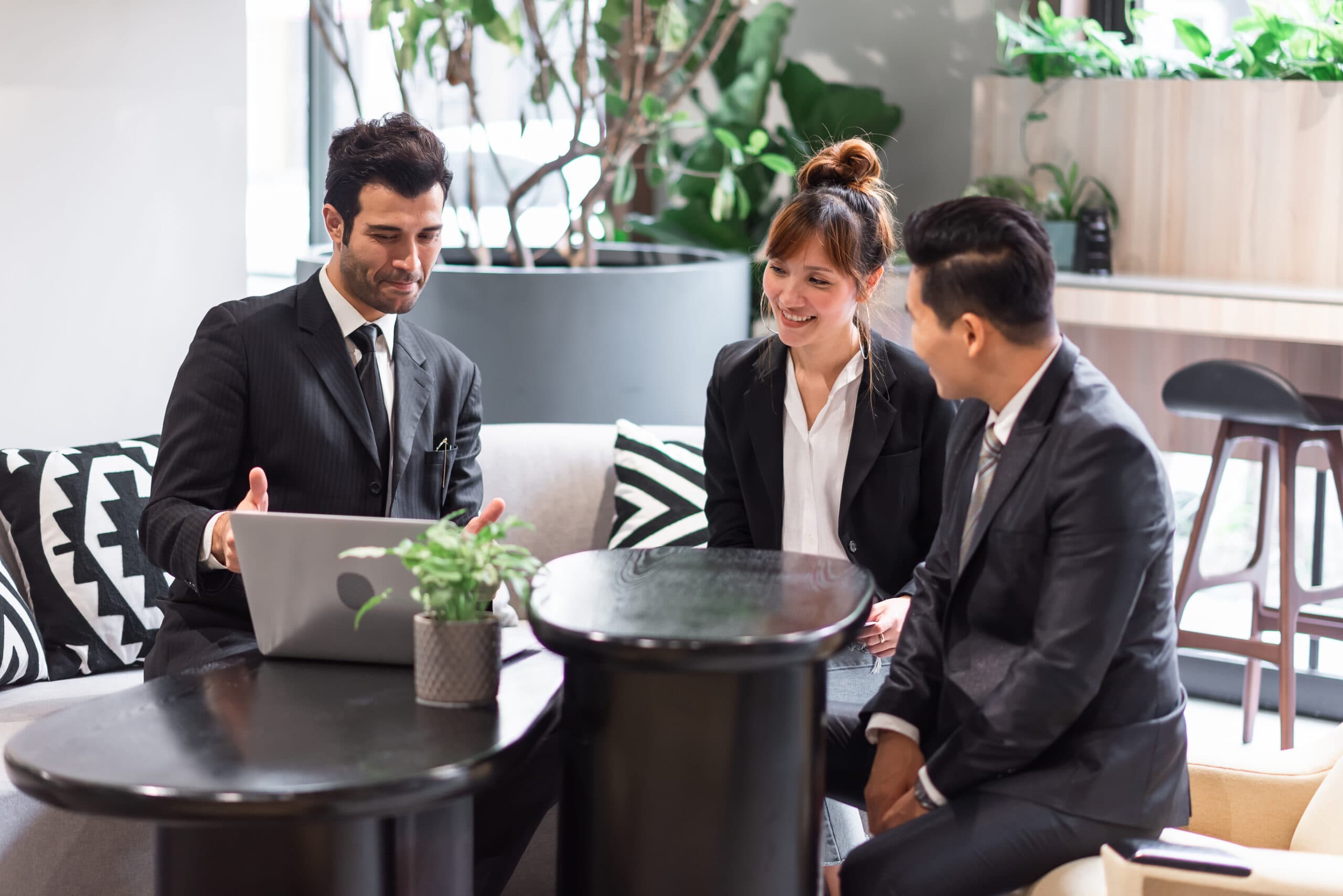 Digital Transformation and Business Consultancy UAE: A New Era for Entrepreneurs