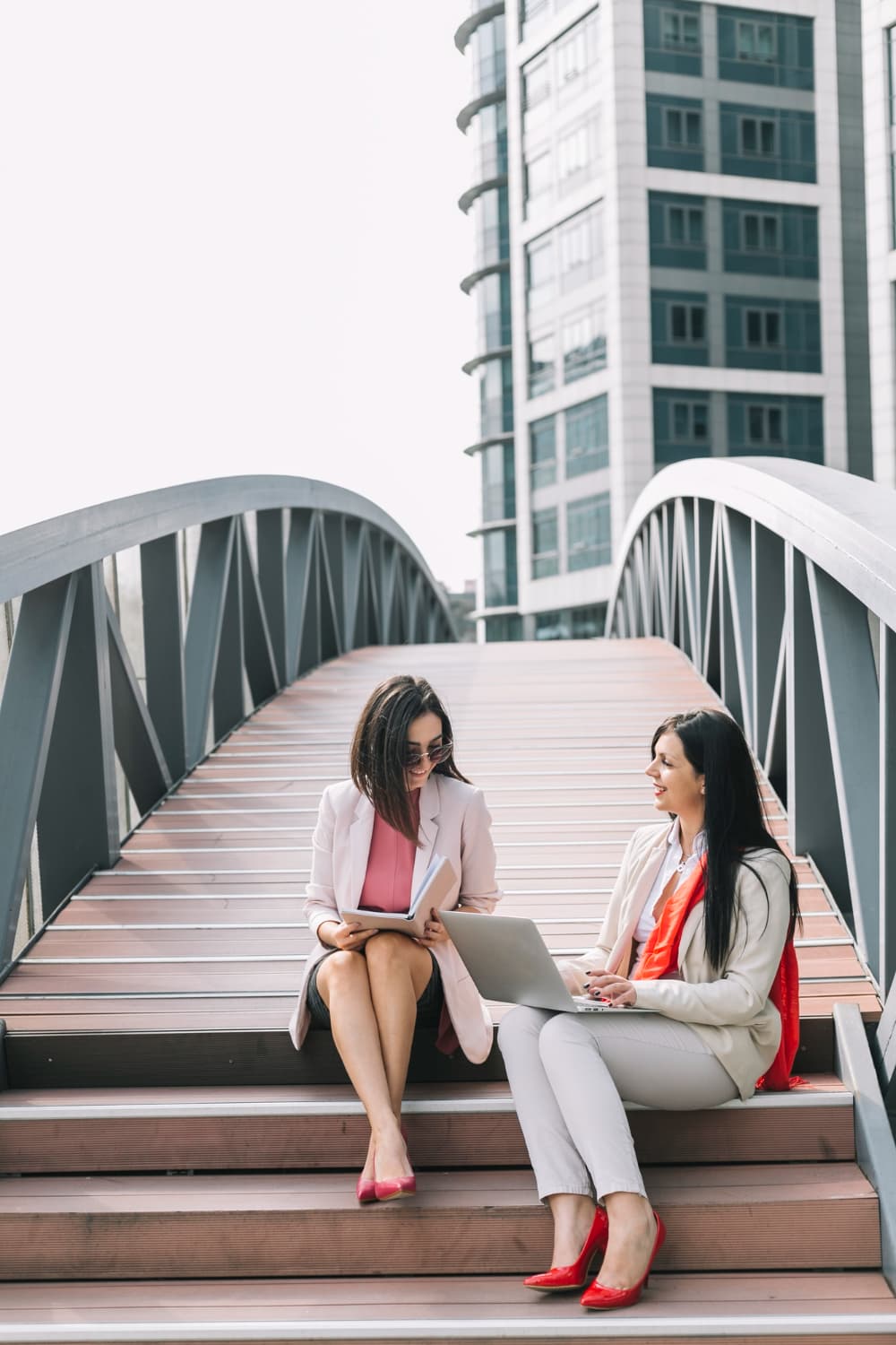 Successful Dubai Free Zone Business Setup for a Turkish Educational Consultant